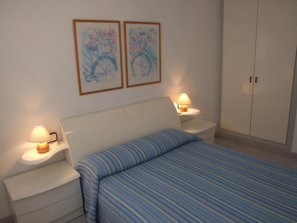 Somni Cambrils Apartment ภายนอก รูปภาพ